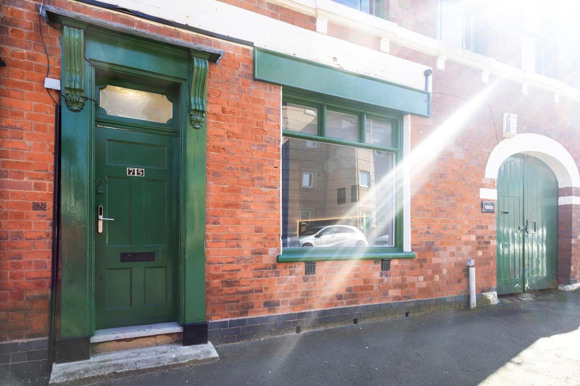 Boutique Family Apartment In Jewellery Quarter For 6 Бірмінгем Екстер'єр фото